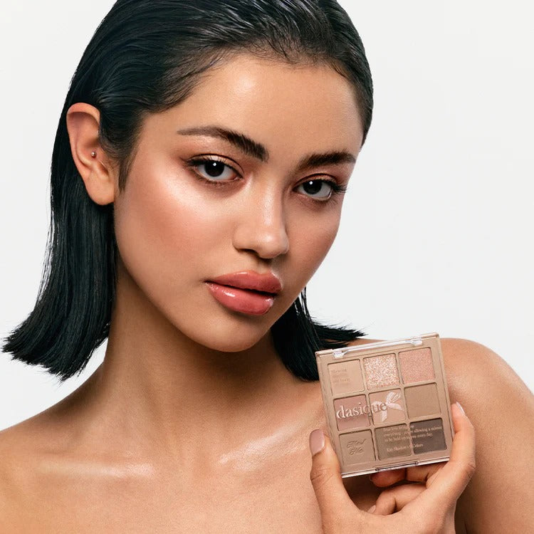 Dasique Shadow Palette #24 Muted Nuts